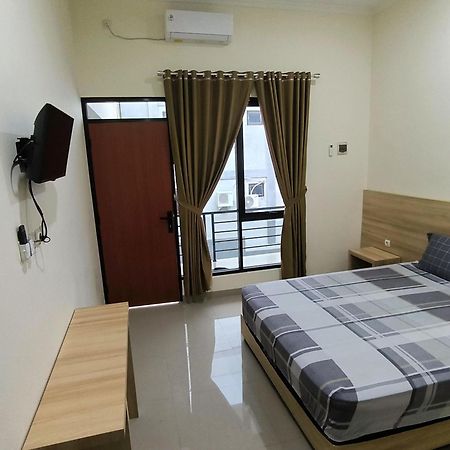 Tentrem Guesthouse Baru Pati Екстер'єр фото