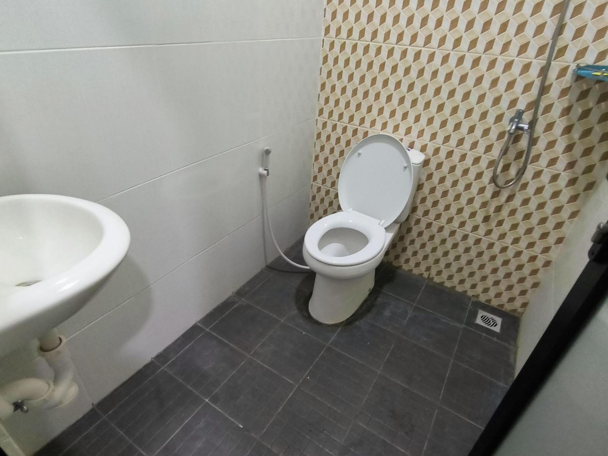 Tentrem Guesthouse Baru Pati Екстер'єр фото