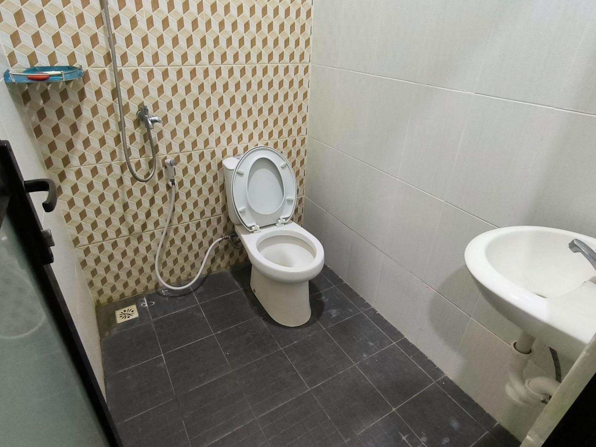 Tentrem Guesthouse Baru Pati Екстер'єр фото