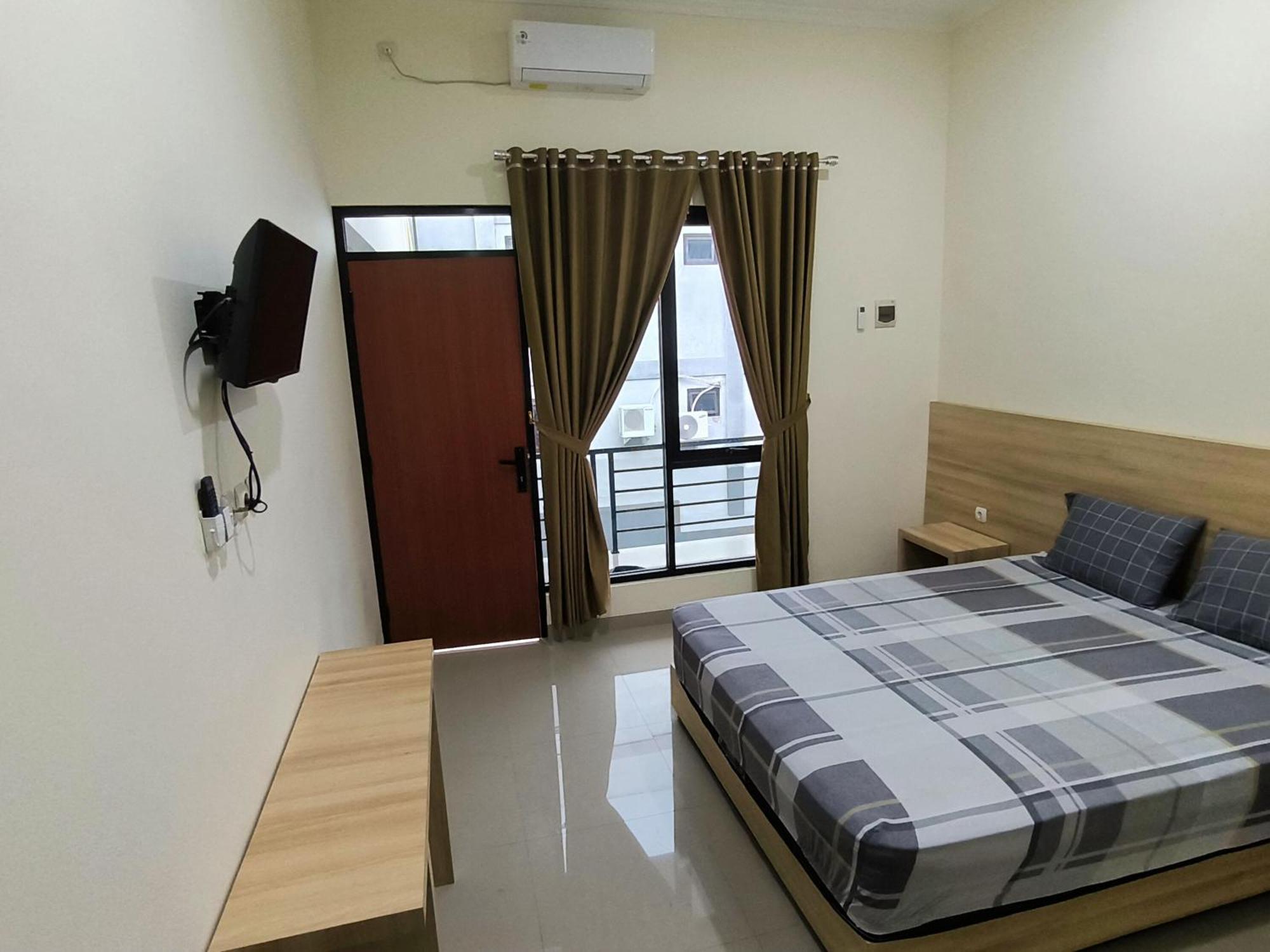 Tentrem Guesthouse Baru Pati Екстер'єр фото